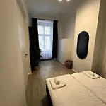 Cozy One Bedroom Apartment Close To City Center 4